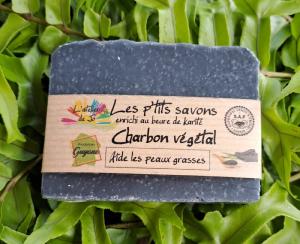 Savon au charbon végétal