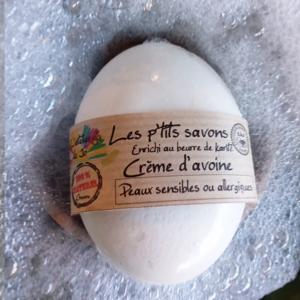 Savons Galet MIEL DE GUYANE, aide les peaux sèches 